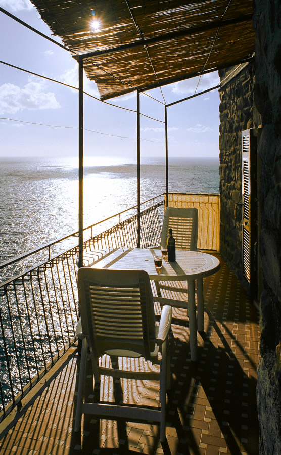 Balkon 40 m über dem Meer