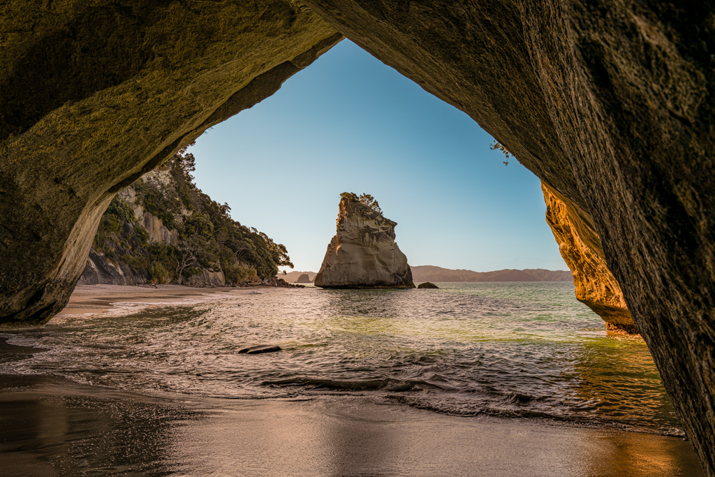 Cathedral Cove mit Hoho Rock
